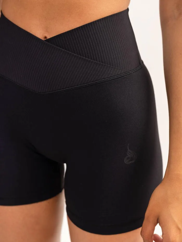 Activate Cross Over Scrunch Shorts 8211 Black Women Ryderwear Gym Shorts
