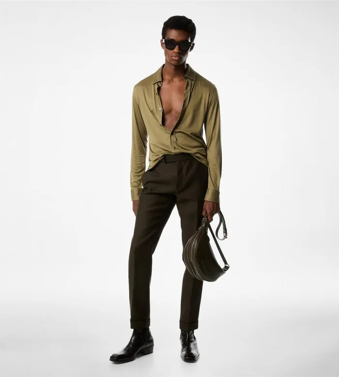 Belt Bags Men TOM FORD SMOOTH LEATHER ZIP CRESCENT BAG Belt Bags Men TOM FORD SMOOTH LEATHER ZIP CRESCENT BAG