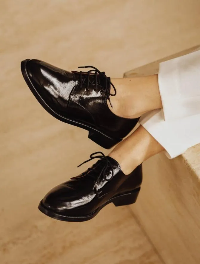 Bobbies Loafers and Derbies Women Becky Black Vinyl