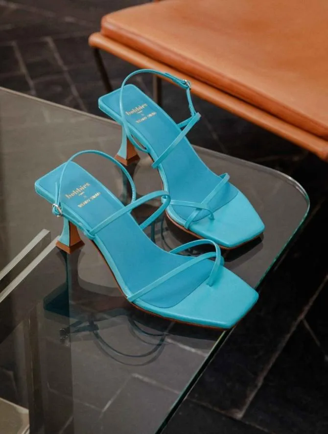 Bobbies Sandals and Mules Women Cindy Swimming Pool