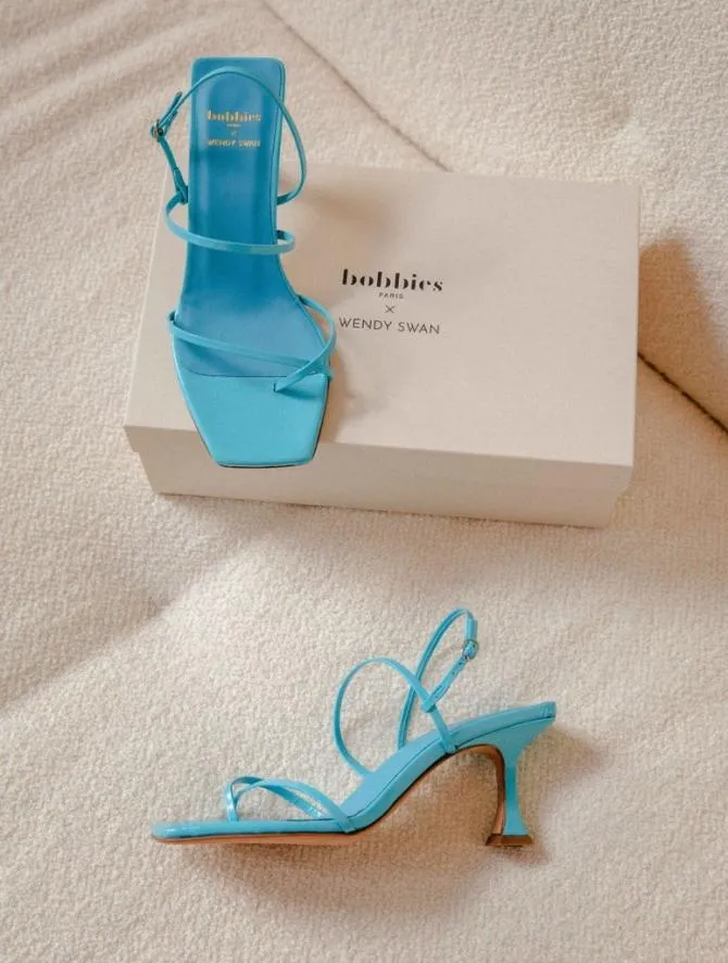 Bobbies Sandals and Mules Women Cindy Swimming Pool
