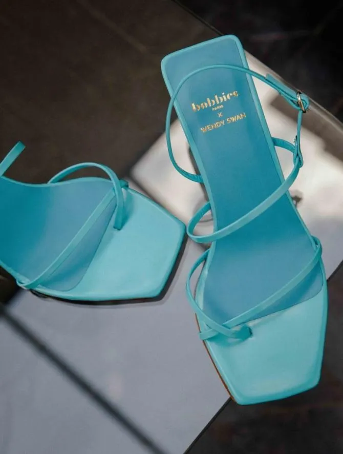 Bobbies Sandals and Mules Women Cindy Swimming Pool