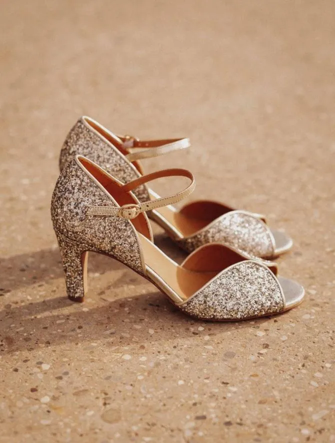 Bobbies Sandals and Mules Women Holly Golden Rain