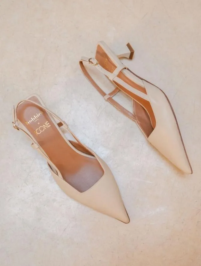 Bobbies Sandals and Mules Women Liv Beige