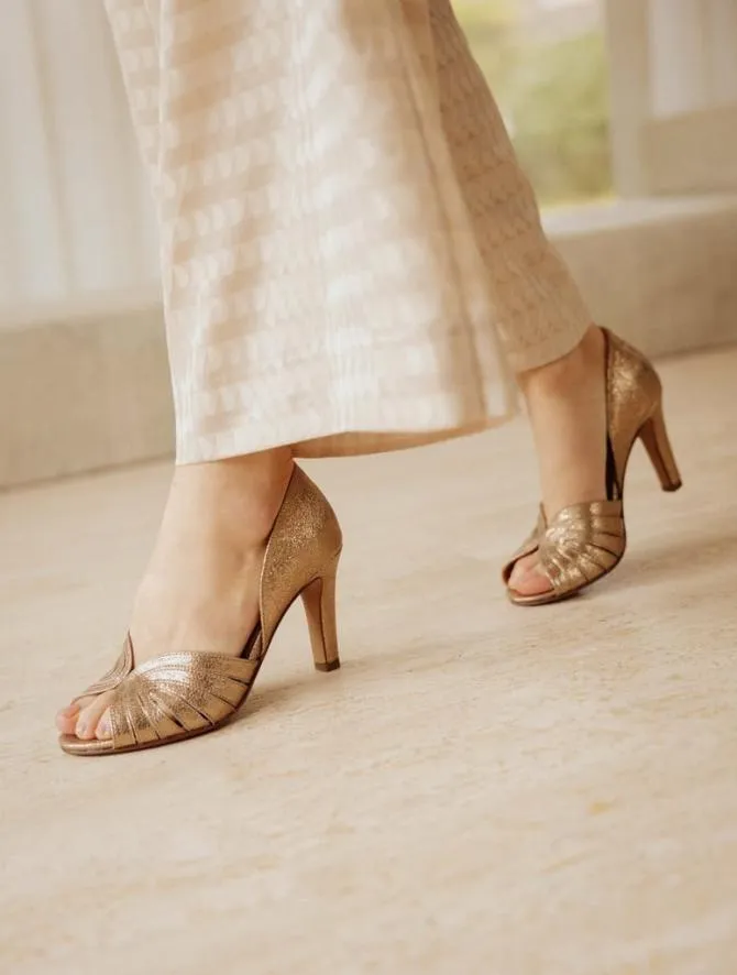 Bobbies Sandals and Mules Women Paloma Sepia Gold