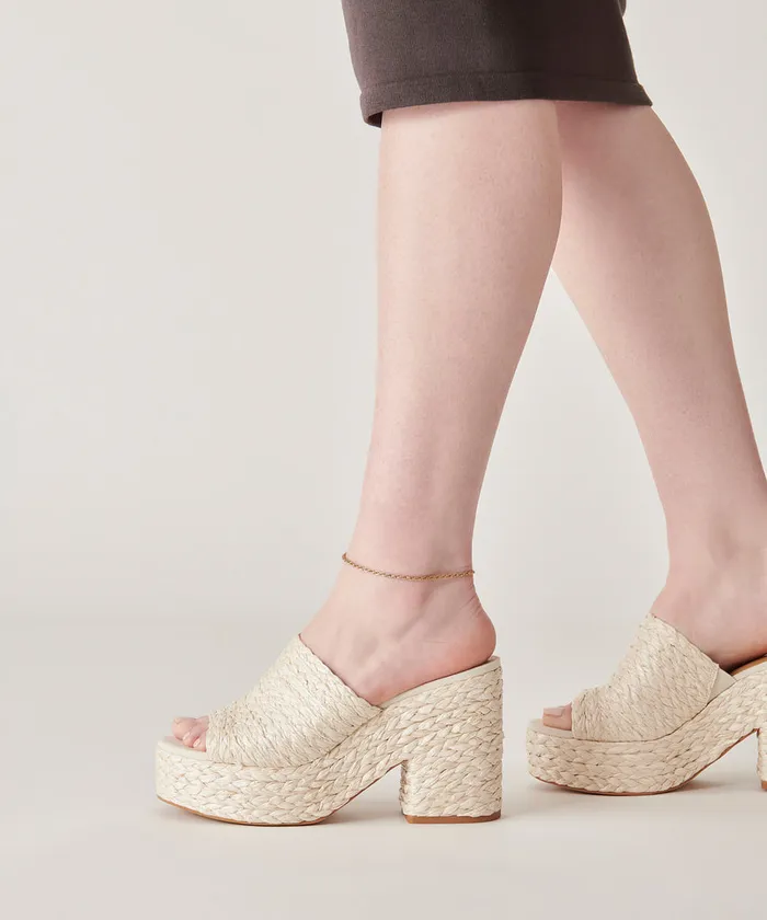 Elora Heels Lt Natural Raffia Women Dolce Vita Mules and Clogs