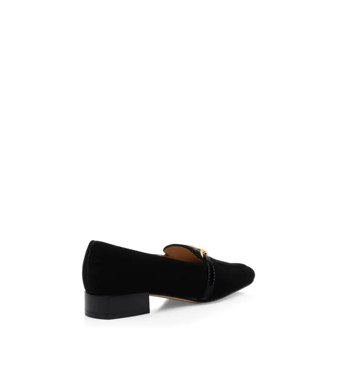 Flats Women TOM FORD VELVET AND GLOSSY STAMPED CROCODILE LEATHER WHITNEY LOAFER Black Flats Women TOM FORD VELVET AND GLOSSY STAMPED CROCODILE LEATHER WHITNEY LOAFER Black