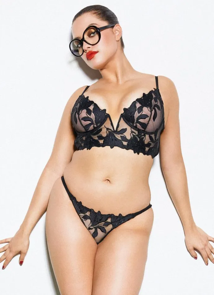 Fleur Du Mal Pleasure Lily Embroidery Cheeky Black 8211 Women Fleur Du Mal Pleasure Lily Embroidery Cheeky Black 8211 Women
