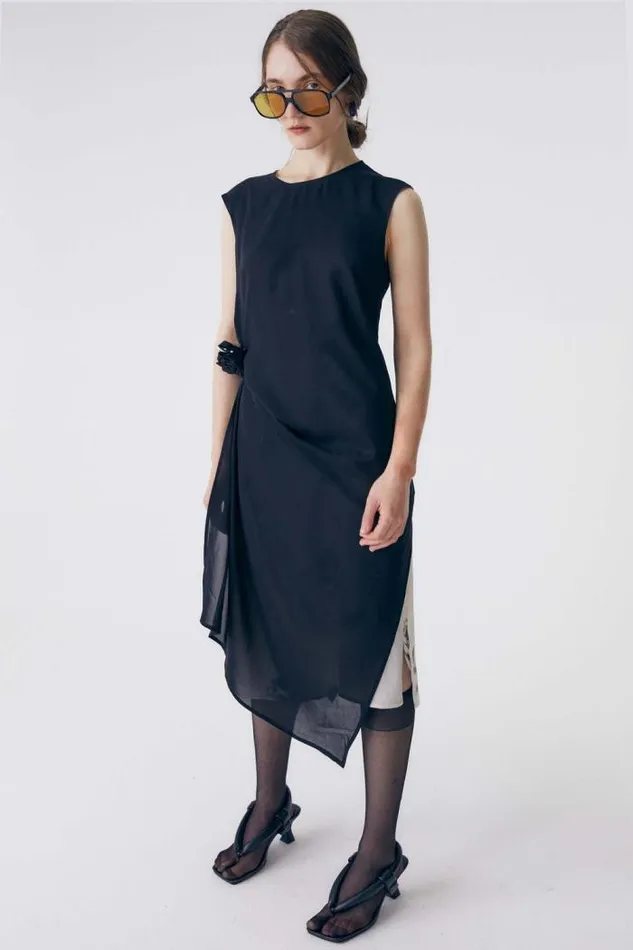 Front Row Shop Dresses Women Reversible Rose Print Sleeveless Dress