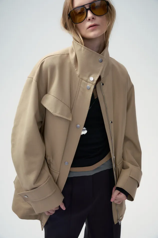 Front Row Shop Tops Women Safari Jacket With Flap Patch Pockets