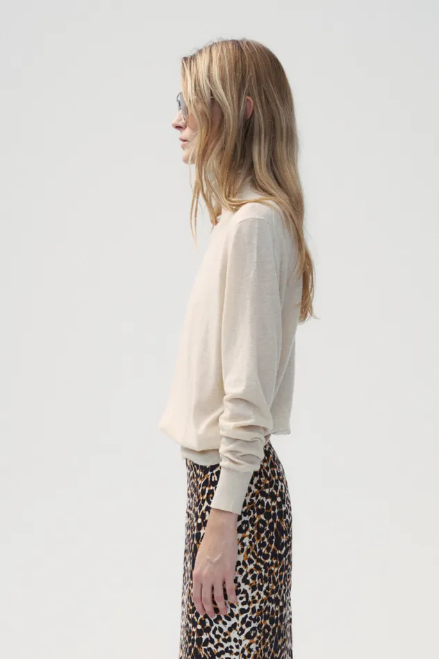 Front Row Shop Tops Women Silk and Cashmere Blend Turtleneck Sweater Pull Over 8211 Beige