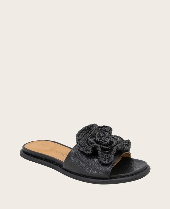 GENTLE SOULS Lucy Sandal Black Leather Women Kenneth Cole Sandals and Wedges GENTLE SOULS Lucy Sandal Black Leather Women Kenneth Cole Sandals and Wedges