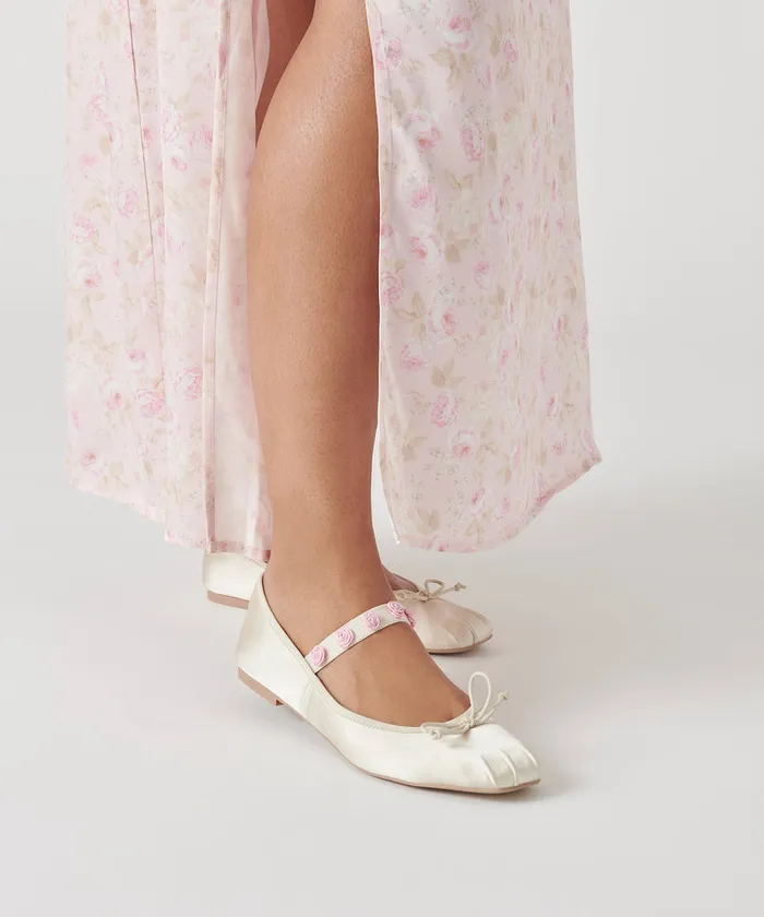 Lilly Ballet Flats Ivory Multi Satin Women Dolce Vita Flats and Loafers
