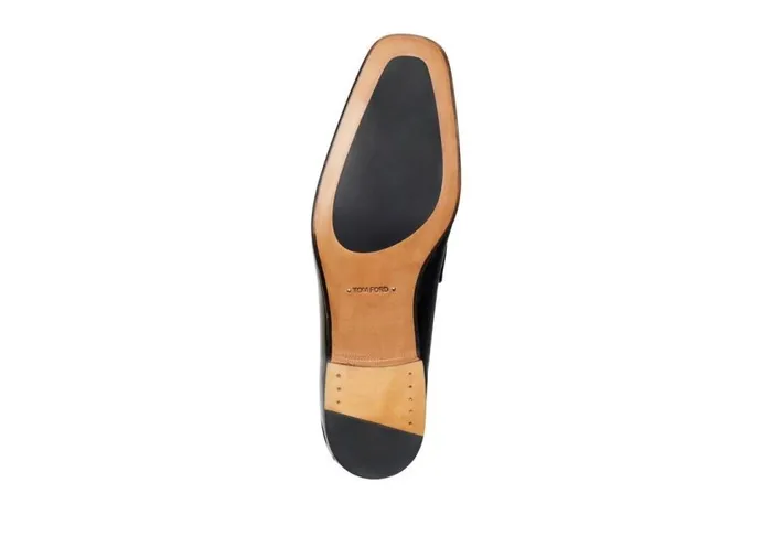 Loafers Men TOM FORD CRACKLED LEATHER BAILEY CHAIN LOAFER Black Loafers Men TOM FORD CRACKLED LEATHER BAILEY CHAIN LOAFER Black