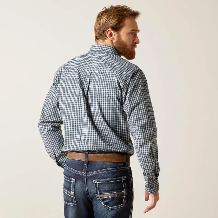 Men Pro Series Gannon Fitted Shirt Sky Blue Ariat Button Down Shirts Men Pro Series Gannon Fitted Shirt Sky Blue Ariat Button Down Shirts