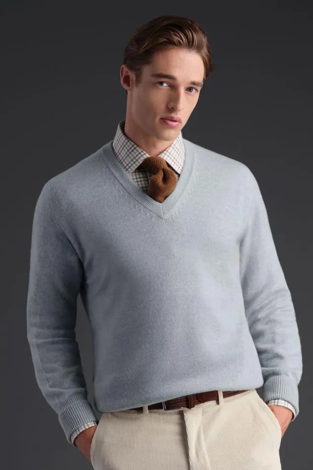 Mens Paul Stuart Sweaters Classic Cashmere VNeck Sweater Blue Fog