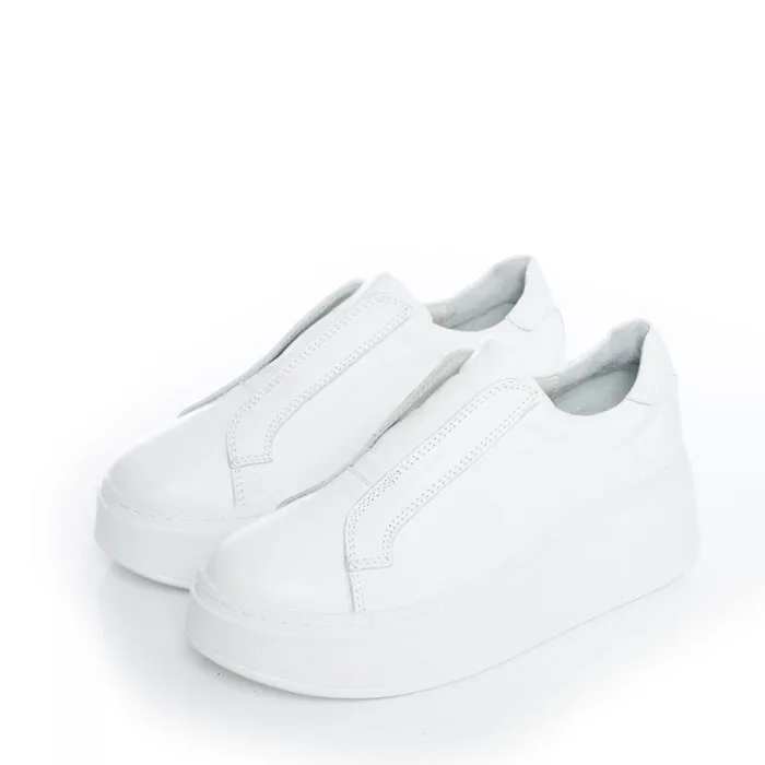 Moda In Pelle Bsoleful B Axell White Leather Women SlipOn Trainers
