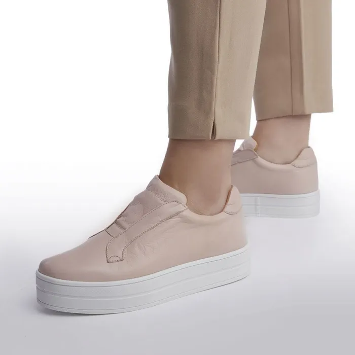 Moda In Pelle Bsoleful BBath Nude Leather Women SlipOn Trainers