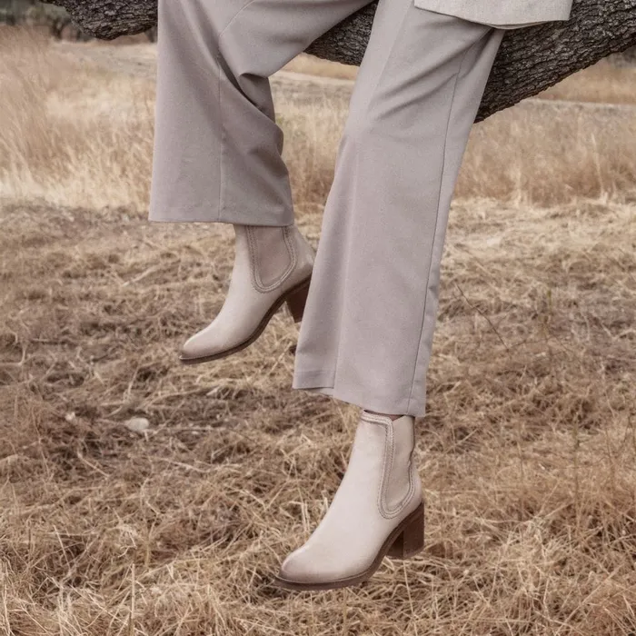 Moda In Pelle Omally Cream Leather Women Chelsea Boots