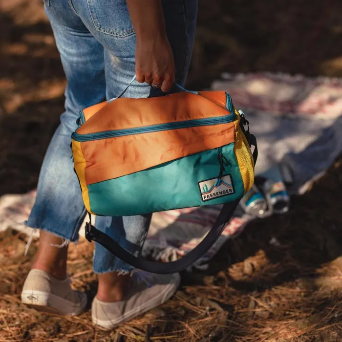 Passenger Backpacks and Bags WomenMen 8Pack Recycled Cooler Bag Multi Colour Multi Colour