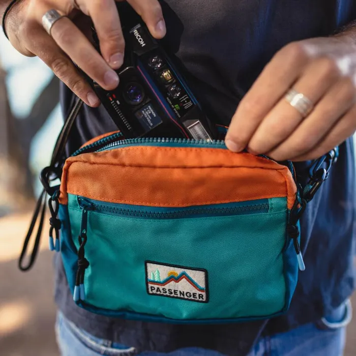 Passenger Backpacks and Bags WomenMen Mainland Recycled Hip Pack Multi Colour Multi Colour