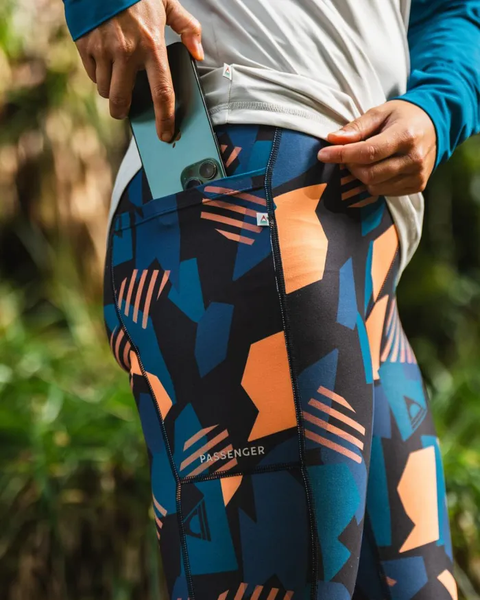 Passenger Bottoms Women Fresh Air 20 Recycled Leggings Apricot Camo Apricot Camo