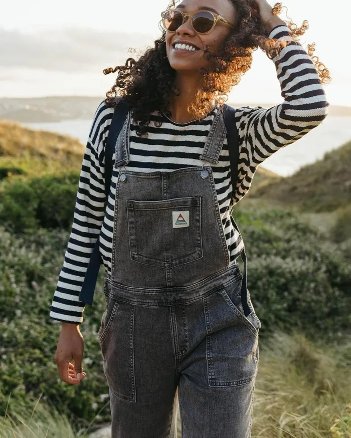 Passenger Bottoms Women Roamist Organic Cotton Dungarees Washed Black Denim Washed Black Denim