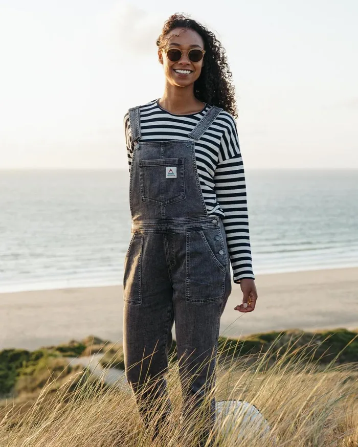 Passenger Bottoms Women Roamist Organic Cotton Dungarees Washed Black Denim Washed Black Denim