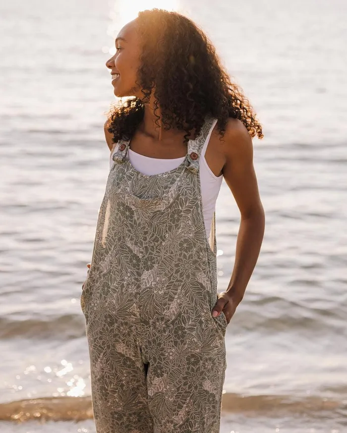 Passenger Bottoms Women Serenity Dungarees Pistachio Floral Pistachio Floral