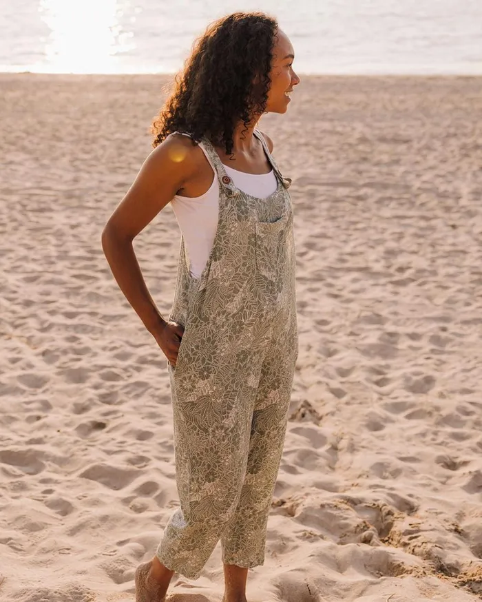 Passenger Bottoms Women Serenity Dungarees Pistachio Floral Pistachio Floral