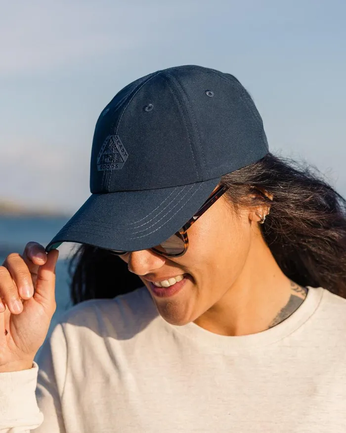 Passenger Caps and Hats WomenMen Active Recycled 6 Panel Cap Dark Denim Dark Denim