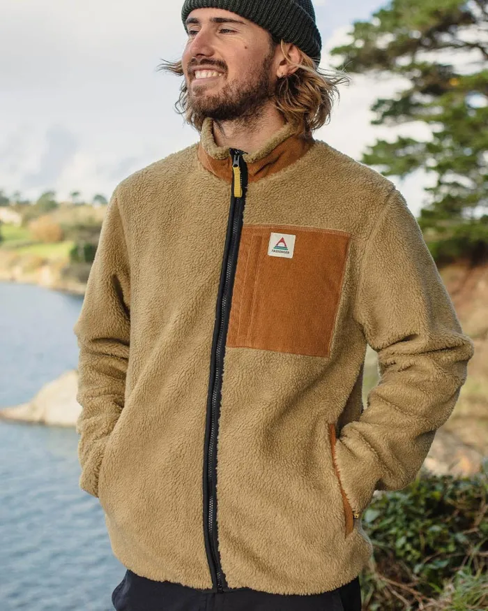 Passenger Tops Men Trekker Recycled DeepPile Sherpa Fleece Biscuit Biscuit