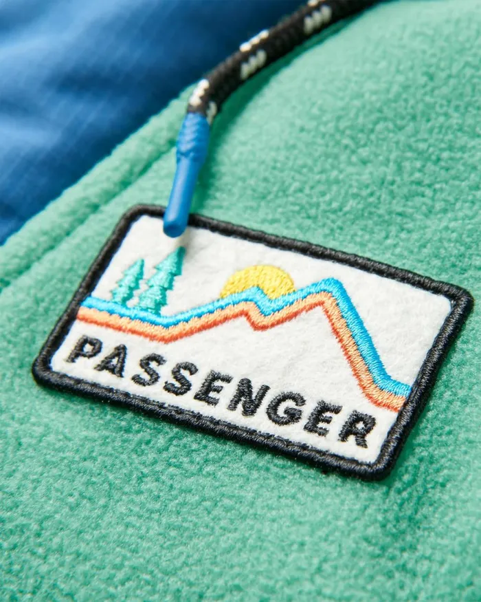 Passenger Tops Women Alexander Recycled Polar Hooded Fleece Green Spruce Green Spruce