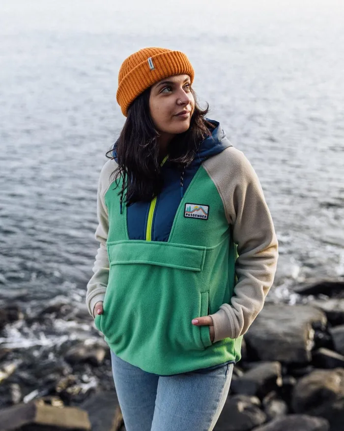 Passenger Tops Women Alexander Recycled Polar Hooded Fleece Green Spruce Green Spruce