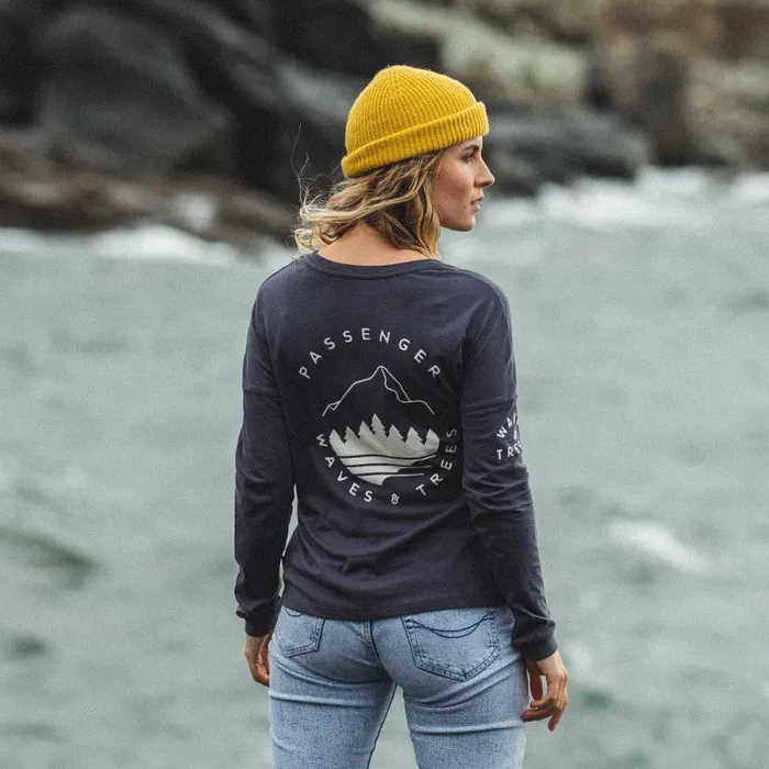Passenger Tops Women Big Leaf Recycled LS TShirt Faded Black Faded Black