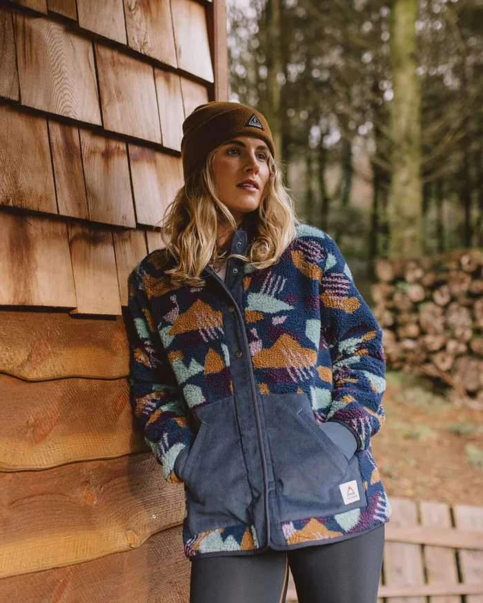 Passenger Tops Women Clover Recycled DeepPile Sherpa Fleece Deep Blue Camo Pattern Deep Blue Camo Pattern