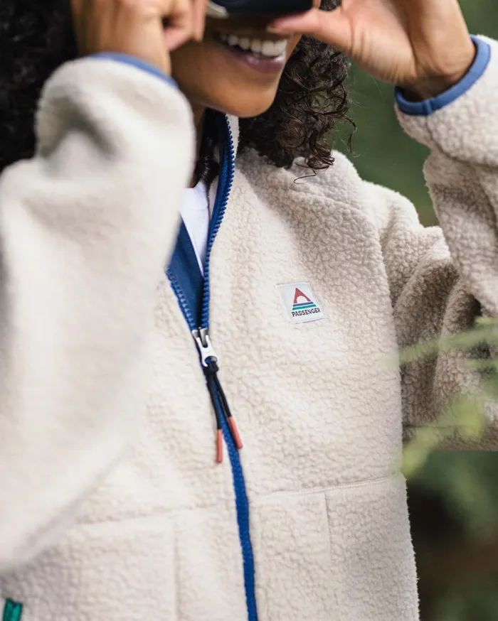 Passenger Tops Women Fairbanks 20 Full Zip Recycled Sherpa Fleece Oatmeal Oatmeal