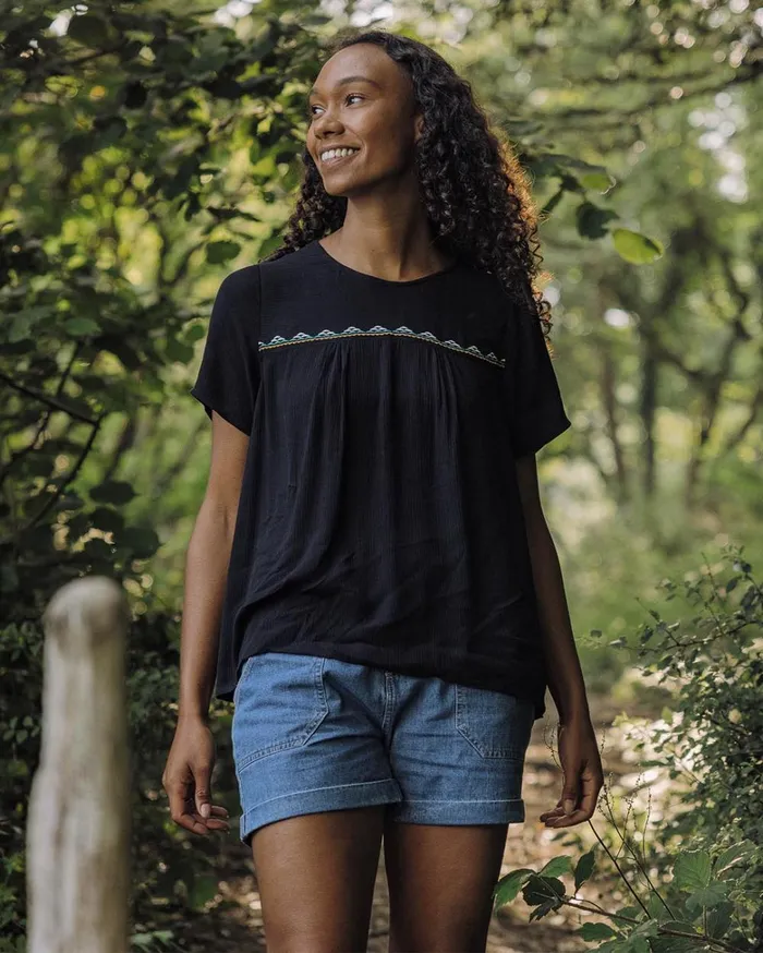 Passenger Tops Women Petal Top Black Black