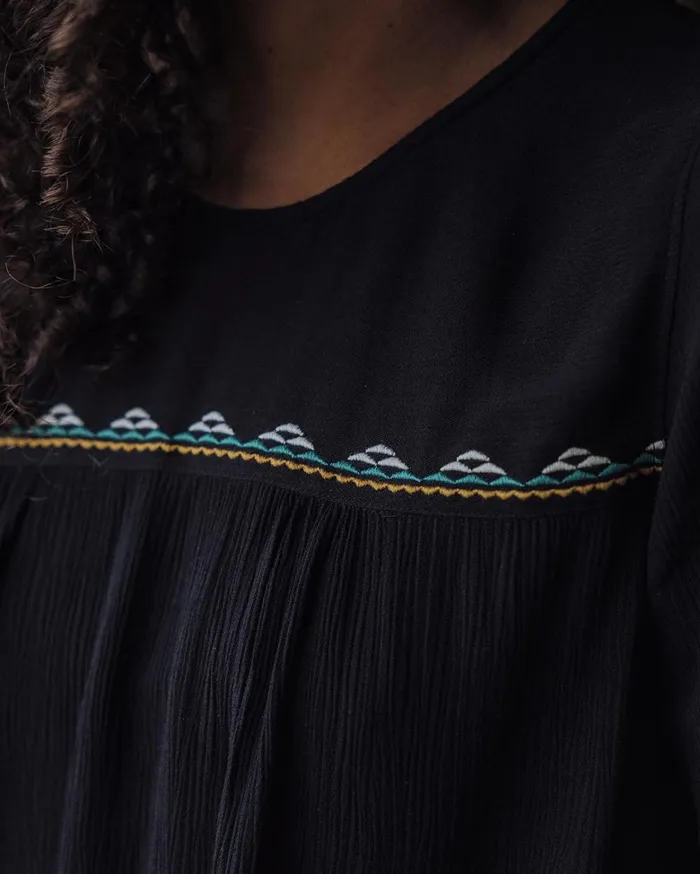Passenger Tops Women Petal Top Black Black