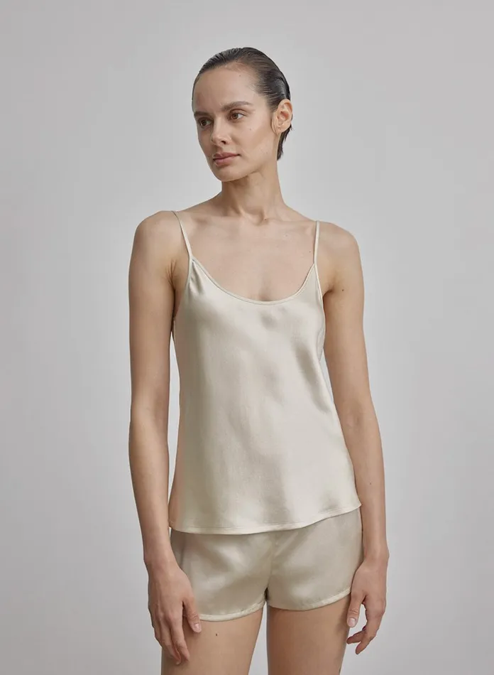 Silk Maison ShortsandPants Elastic Waist Silk Shorts Beige 8211 Women