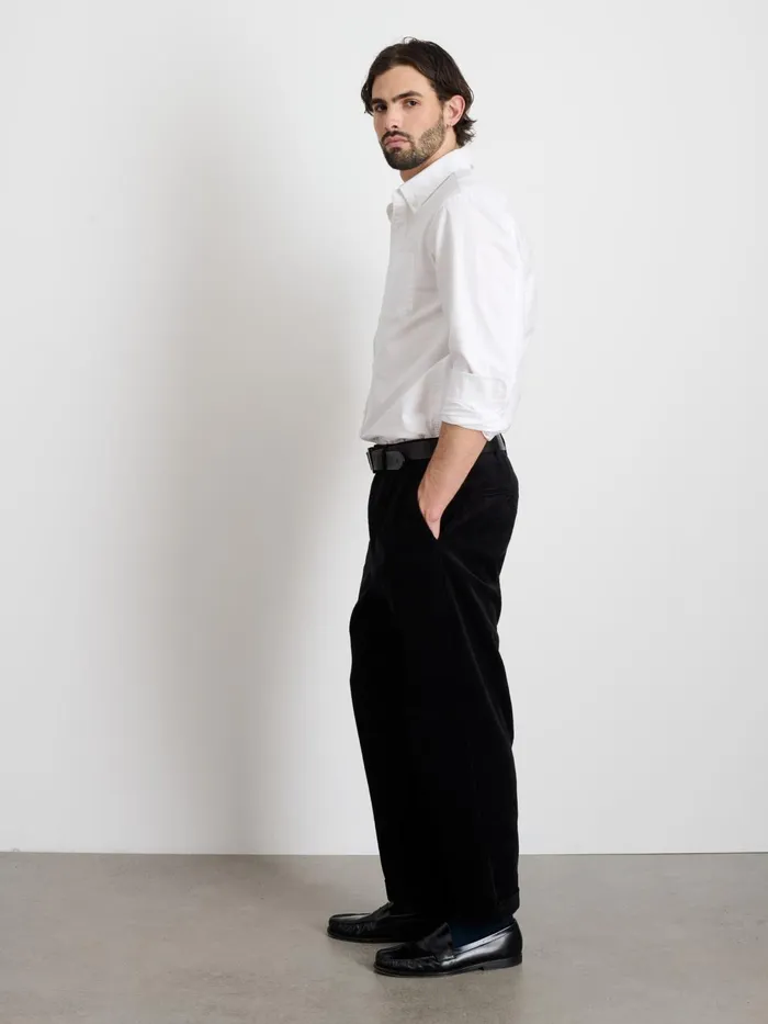 Standard Pleated Pant In Corduroy Black Men Alex Mill Pants