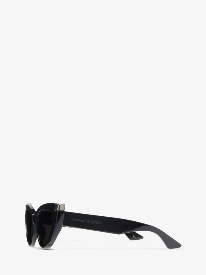 Sunglasses Women Alexander McQueen Punk Rivet CatEye Sunglasses Blacksmoke
