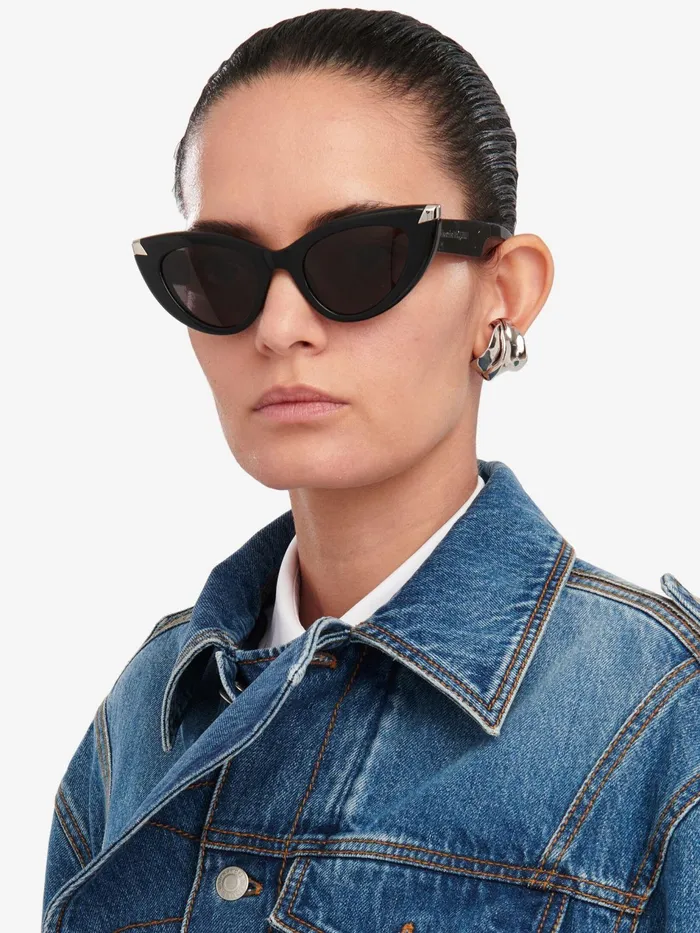 Sunglasses Women Alexander McQueen Punk Rivet CatEye Sunglasses Blacksmoke