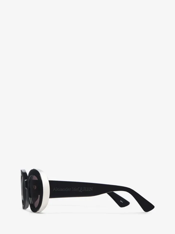Sunglasses Women Alexander McQueen The Grip Oval Sunglasses Blacksmoke