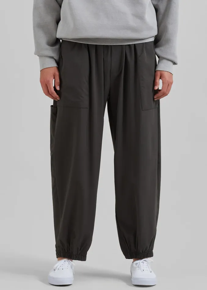 The Frankie Shop Bottoms Men Hunter Joggers 8211 Charcoal