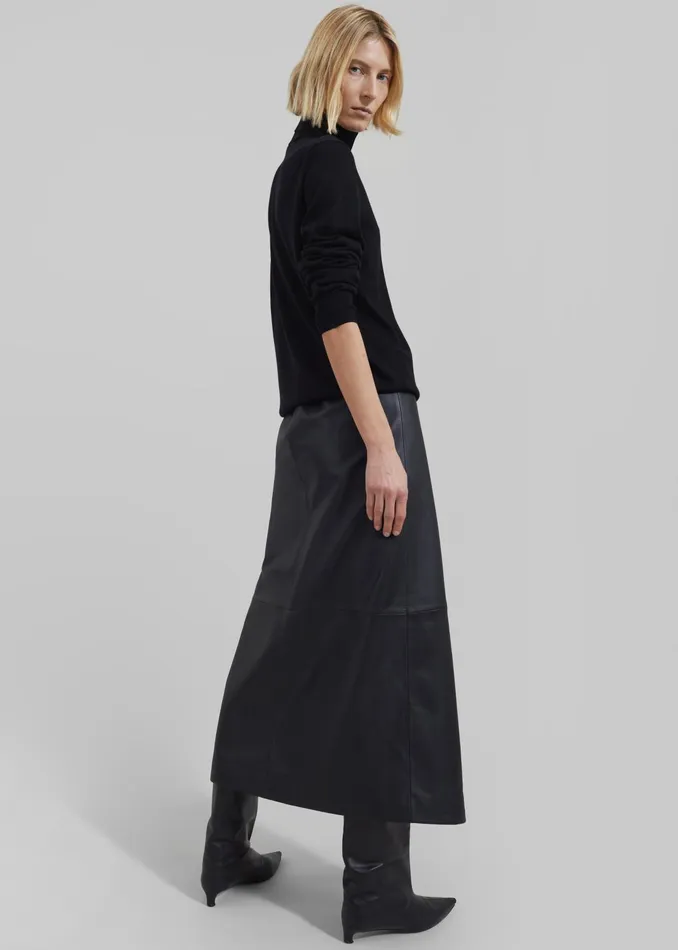 The Frankie Shop Bottoms Women Hedi Leather Midi Wrap Skirt 8211 Black
