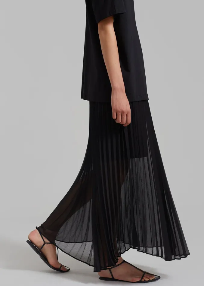 The Frankie Shop Bottoms Women Kaya Pleated Maxi Skirt 8211 Black