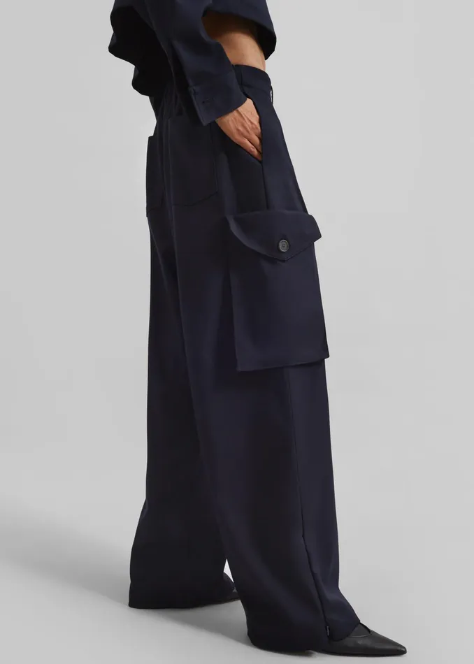 The Frankie Shop Bottoms Women Kiora Cargo Pants 8211 Navy