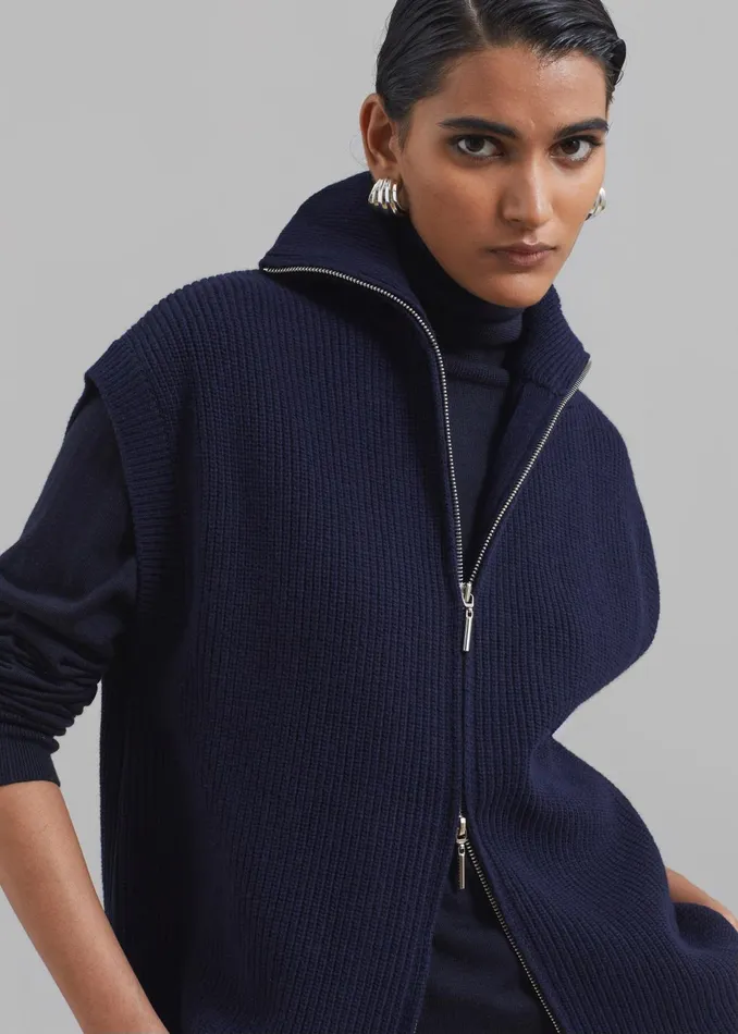 The Frankie Shop Knitwear Women Kellan Wool Blend Sleeveless Zip Turtleneck 8211 Navy