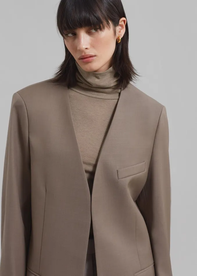 The Frankie Shop Outerwear Women Gillian Collarless Blazer 8211 Taupe
